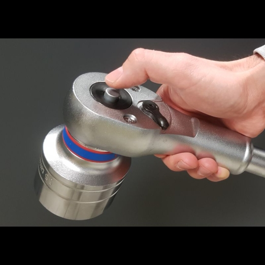 COFFRET DOUILLES 3/4" METRIQUES AVEC ACCESSOIRES -25PCS